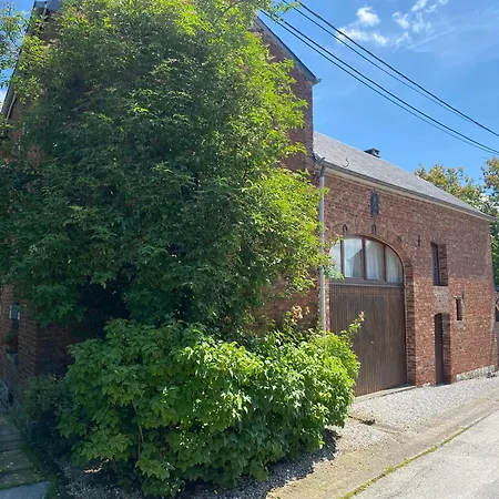 Famenne16 Casa de Férias *